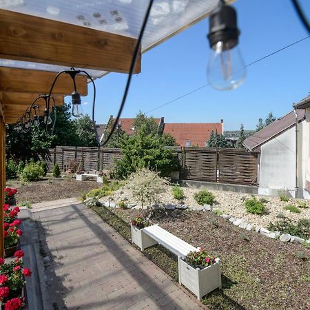 Illaberek Panzio Hotel Eger Buitenkant foto