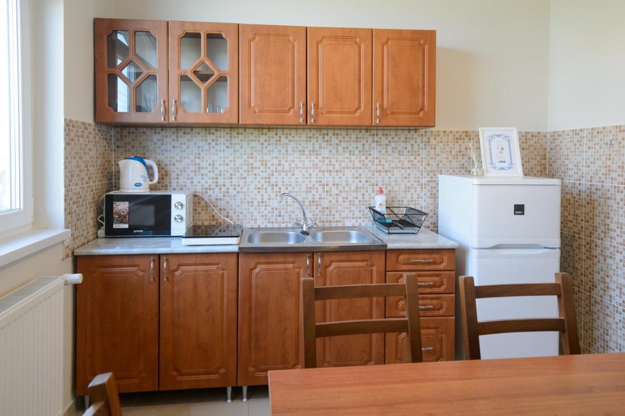 Illaberek Panzio Hotel Eger Buitenkant foto