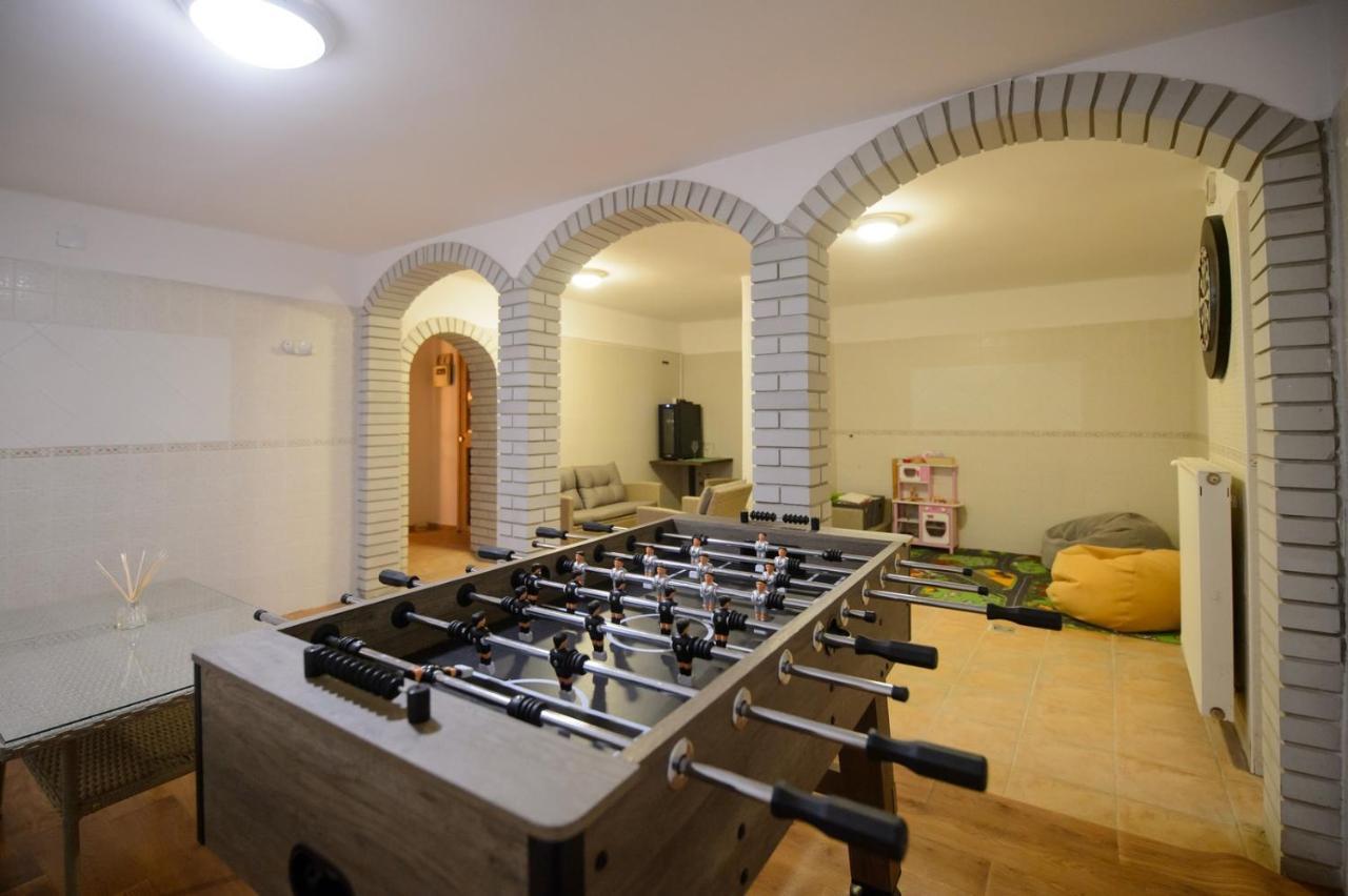 Illaberek Panzio Hotel Eger Buitenkant foto