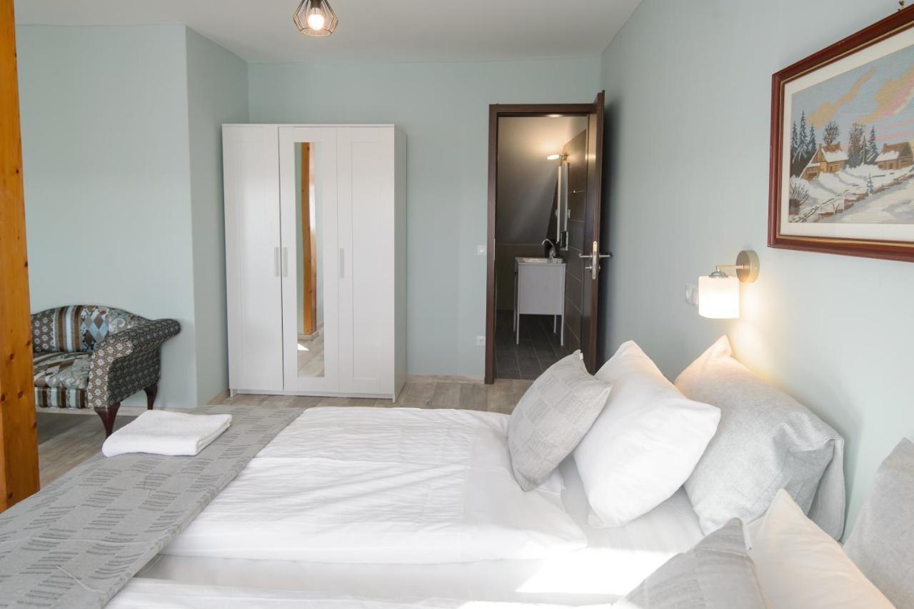 Illaberek Panzio Hotel Eger Buitenkant foto